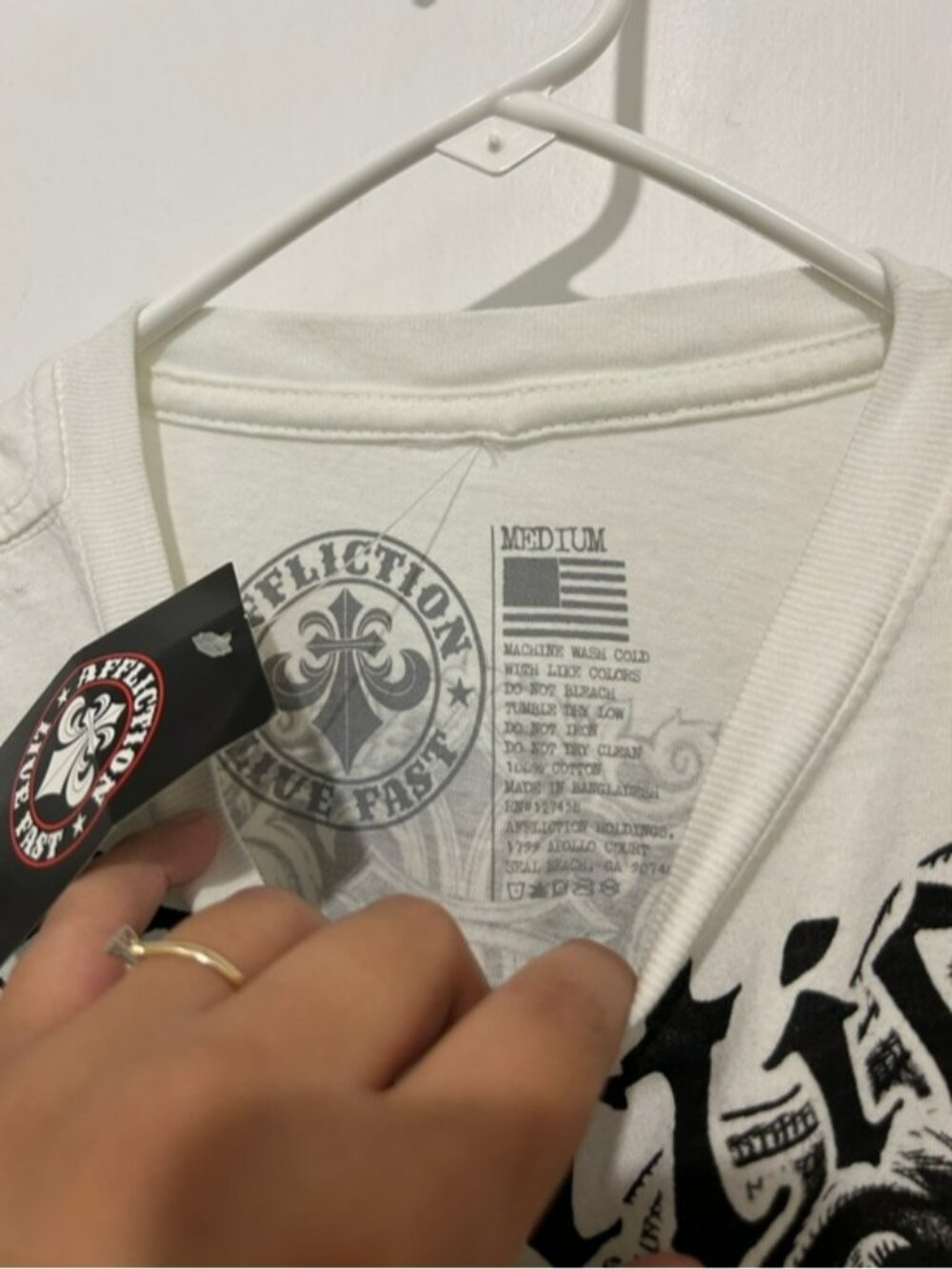 Affliction white & black tee - Picture 4 of 10